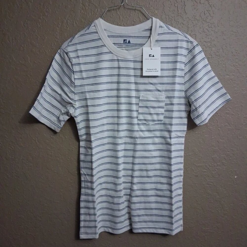 Free Assembly Pocket T size XS.